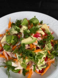 Avokadolu Kış Salatası Tarifi