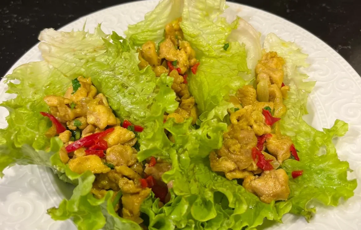 Tavuk Etli Marul Yaprakları- Yemek Tarifi