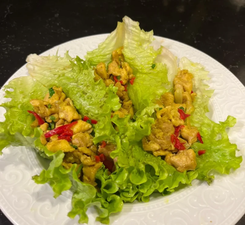 Tavuk Etli Marul Yaprakları- Yemek Tarifi